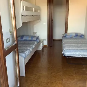 https://castelnuovo-delgarda.hotelinveneto.com